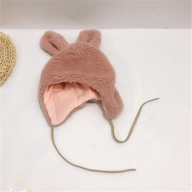 Kinder-Mütze mit Ohrenschutz und 3D-Motiv - obrazek 11