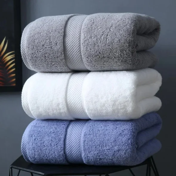 Badetuch aus 100 % Baumwolle – 70 × 140 cm