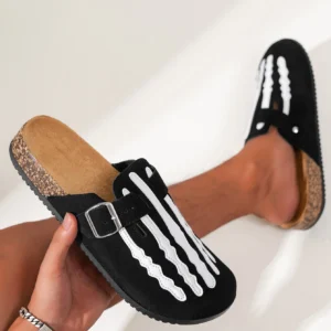 Herren-Sandalen mit Skelettmotiv und Schnalle