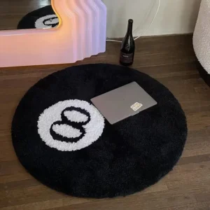 Runder Teppich im Billardkugel-8-Design