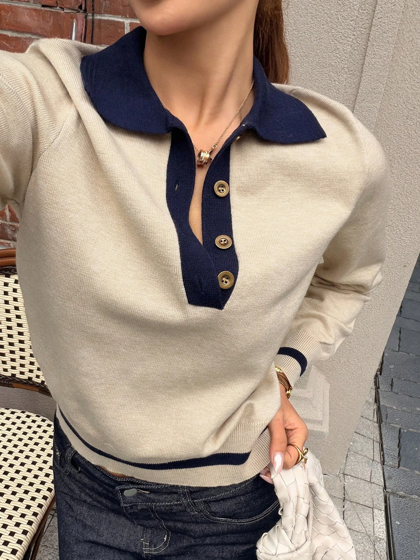 Damen-Strickpullover mit Polokragen und Farbblock-Design – Bild 7
